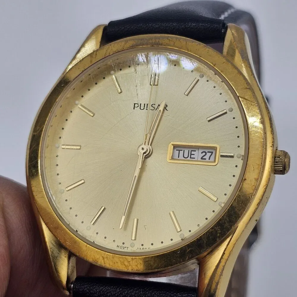 VTG Pulsar Men's Watch 37MM Gold Dial Day Date‎ New Black Leather Bands Battery